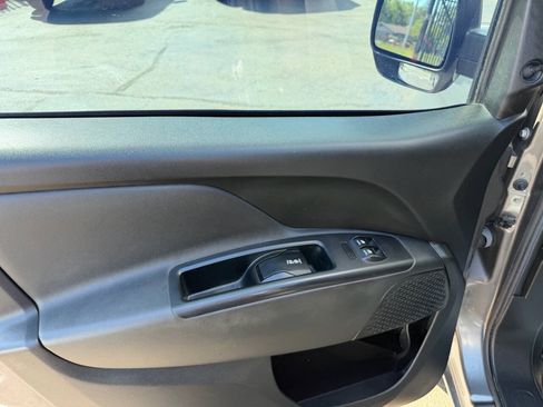 Used 2022 RAM ProMaster City Tradesman FWD image 13