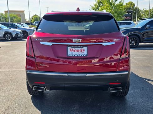 Certified 2020 Cadillac XT5 Luxury w/ LPO, Floor Liner Package AWD/4WD image 9