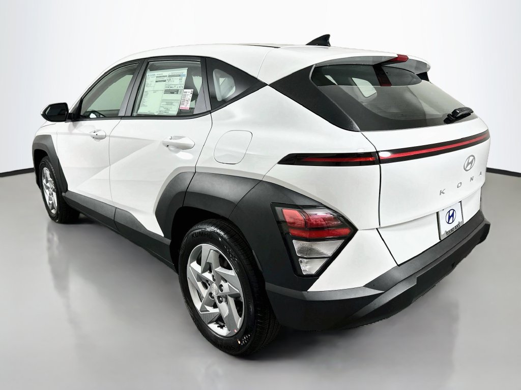 New 2027 Hyundai Kona SE FWD image 7