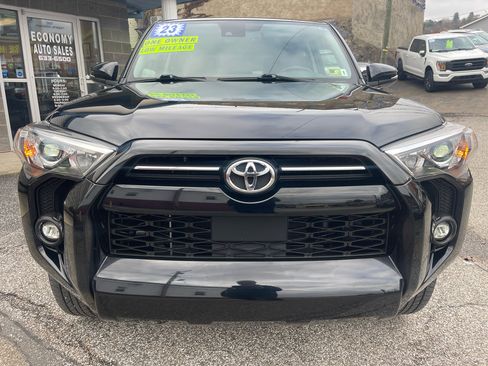 Used 2023 Toyota 4Runner SR5 Premium w/ Moonroof Package image 3