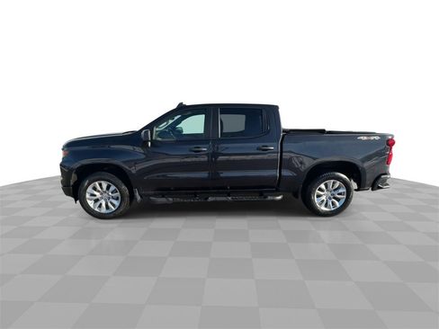 Used 2023 Chevrolet Silverado 1500 Custom image 5