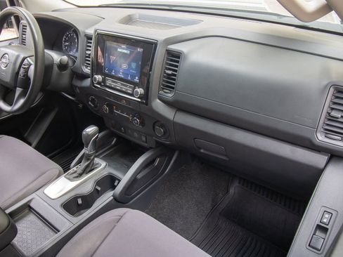 Used 2022 Nissan Frontier S w/ Technology Package AWD/4WD image 21