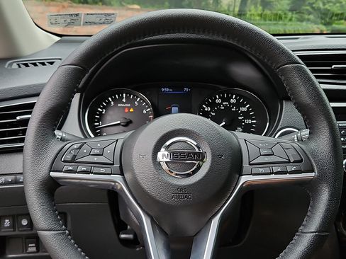 Certified 2019 Nissan Rogue SV AWD/4WD image 18