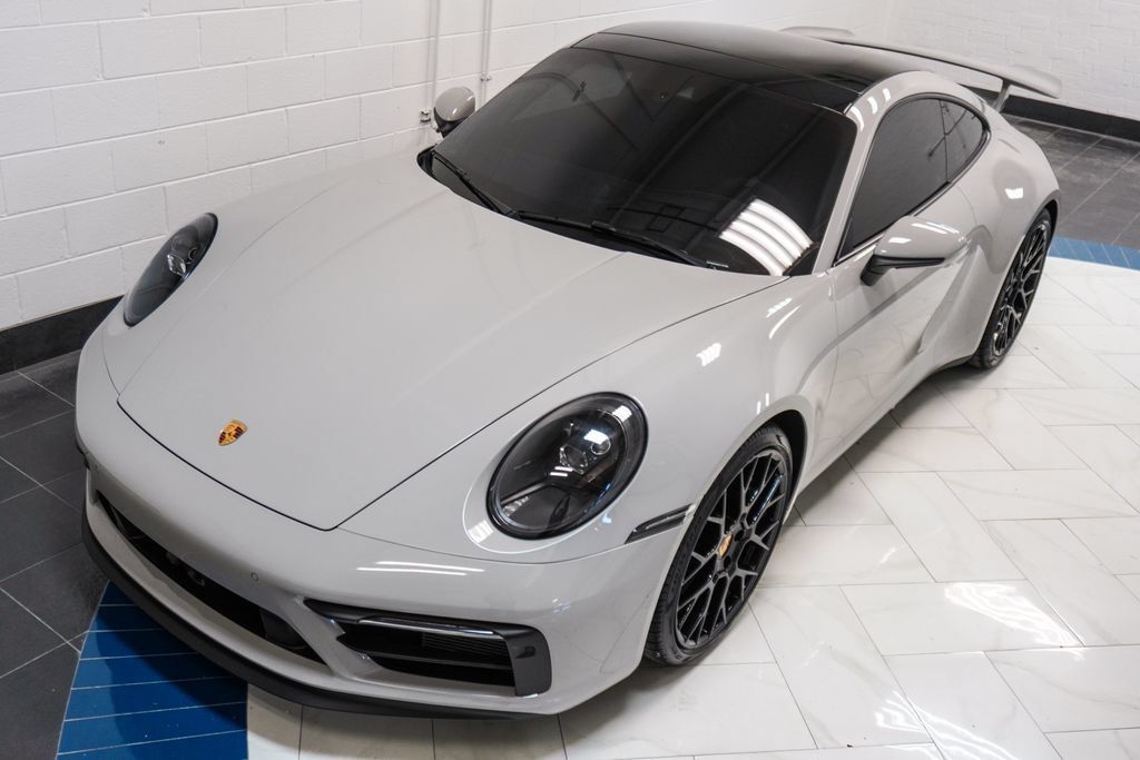 Used 2024 Porsche 911 Carrera 4 GTS AWD/4WD image 39