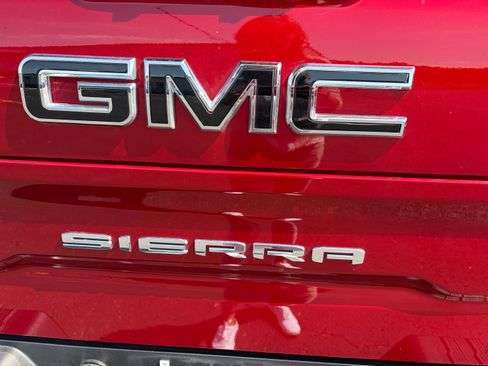 Used 2024 GMC Sierra 1500 Elevation AWD/4WD image 8