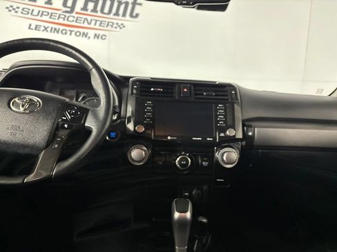 Used 2021 Toyota 4Runner TRD Off-Road AWD/4WD image 25