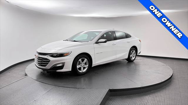 Used 2024 Chevrolet Malibu LS w/ Driver Confidence Package FWD image 2