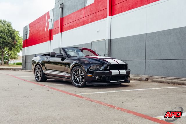 Used 2014 Ford Mustang Shelby GT500 RWD image 38