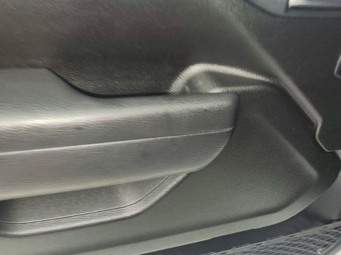 Used 2025 Jeep Wrangler Sport S image 23