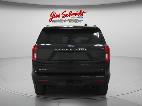Used 2025 Ford Expedition Max Active AWD/4WD image 5