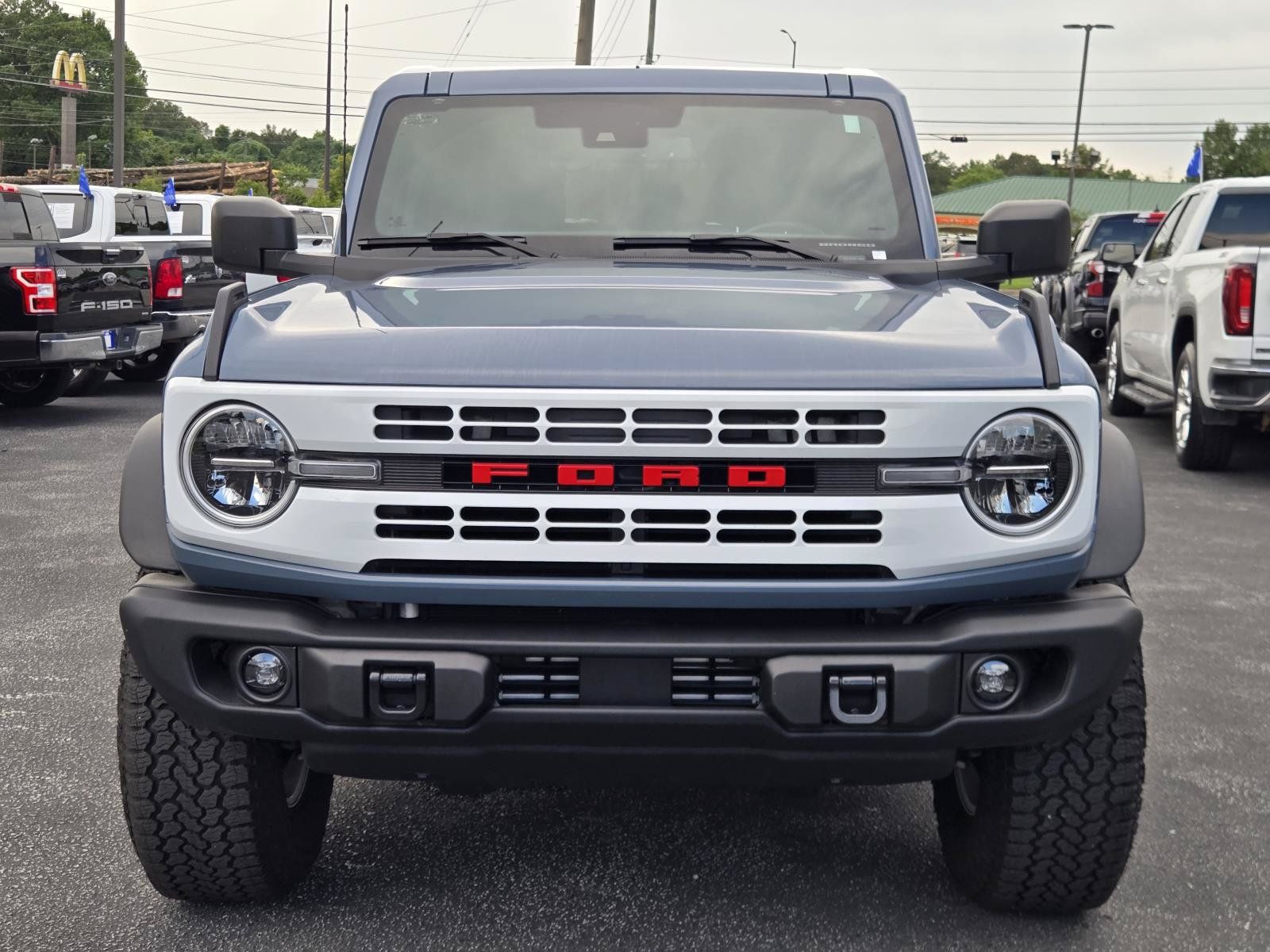 Used 2025 Ford Bronco Heritage Edition AWD/4WD image 3