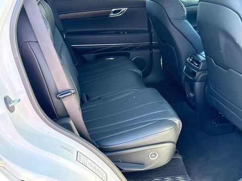 Used 2024 Genesis GV80 2.5T image 15