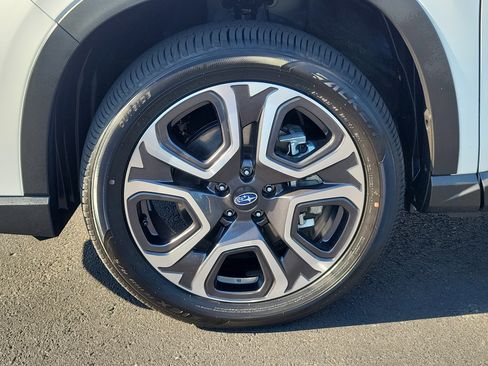 Certified 2025 Subaru Ascent Limited image 10