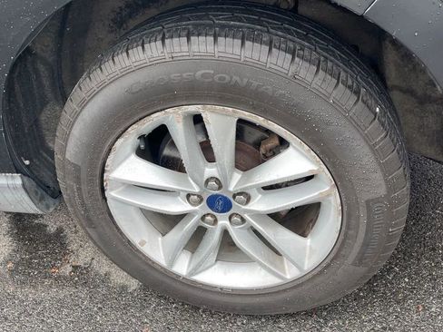 Used 2015 Ford Edge SEL w/ Canadian Comfort Package image 25