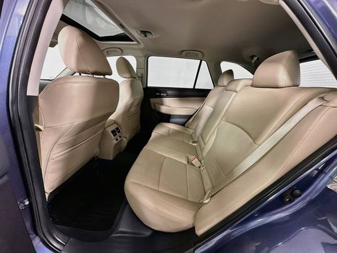 Used 2017 Subaru Outback 2.5i Limited AWD/4WD image 17