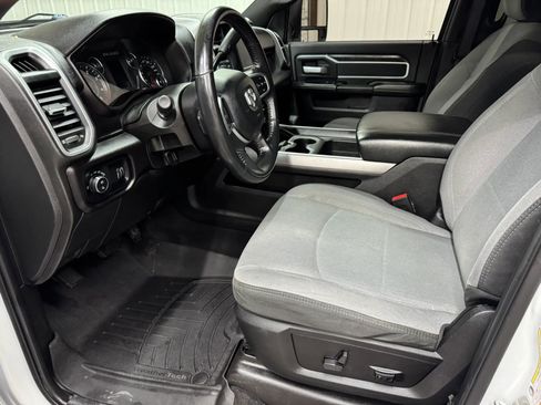Used 2024 RAM 2500 Big Horn w/ Off Road Package AWD/4WD image 10