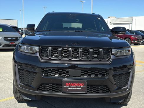 New 2026 Jeep Grand Cherokee L 4WD image 3