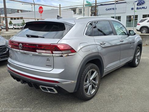 Used 2024 Volkswagen Atlas Cross Sport SEL R-Line AWD/4WD image 7