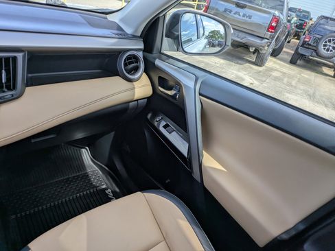Used 2017 Toyota RAV4 Limited FWD image 15