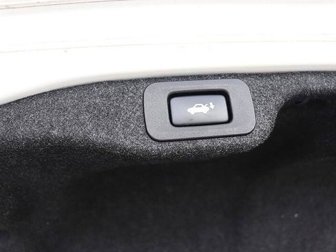 Used 2016 Lexus ES 350 w/ Luxury Package w/Wood Trim FWD image 27
