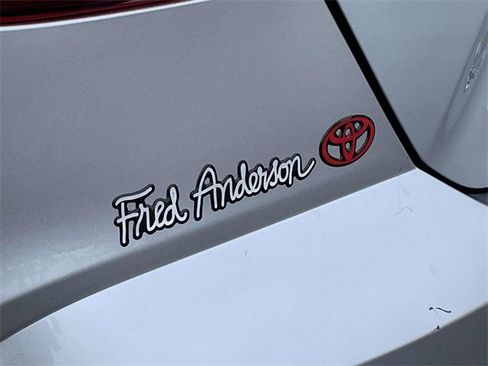 Used 2025 Toyota Camry LE image 11