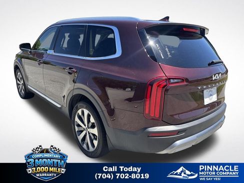 Used 2022 Kia Telluride EX w/ EX Premium Package FWD image 7