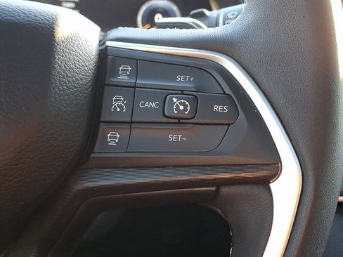 Certified 2023 Jeep Grand Cherokee L Altitude image 23