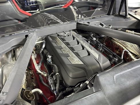 Used 2023 Chevrolet Corvette Stingray Coupe w/ Z51 Performance Package image 28