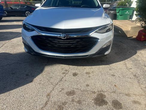 Used 2022 Chevrolet Malibu LT FWD image 3