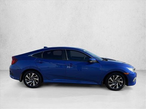 Used 2017 Honda Civic EX image 4