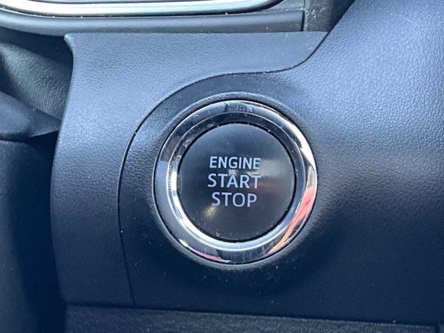 Used 2019 Toyota Avalon XLE w/ Moonroof Package FWD image 20