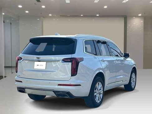 Certified 2024 Cadillac XT6 Luxury w/ LPO, Floor Liner Package AWD/4WD image 4