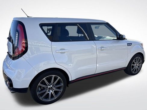 Used 2019 Kia Soul ! w/ Technology Package image 5