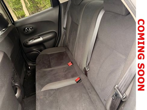 Used 2015 Nissan Juke SV AWD/4WD image 11