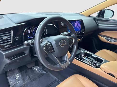 Used 2023 Lexus NX 250 FWD w/ Towing Package (2000 Lbs) image 18