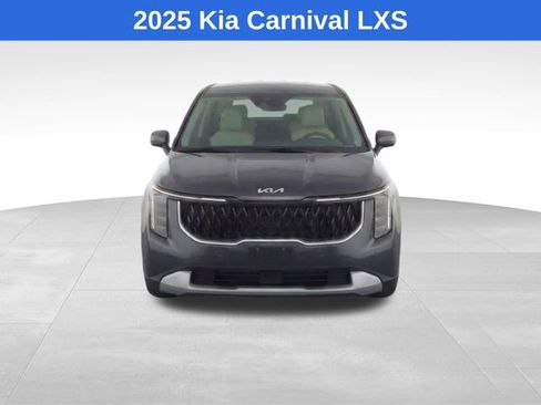 Used 2025 Kia Carnival LXS image 2