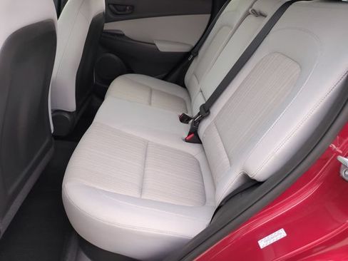 Used 2023 Hyundai Kona SEL AWD/4WD image 15