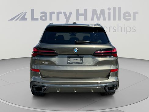Used 2026 BMW X5 xDrive40i w/ M Sport Package AWD/4WD image 4