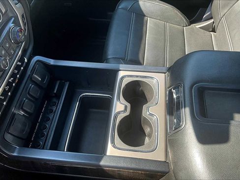 Used 2015 GMC Sierra 3500 Denali image 16
