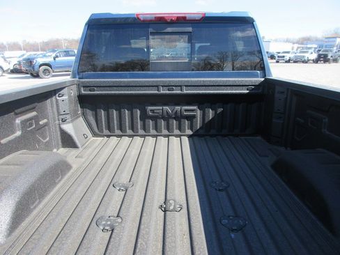 New 2026 GMC Sierra 2500 Denali w/ Denali Reserve Package AWD/4WD image 7