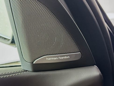 New 2026 BMW X5 xDrive50e w/ M Sport Package image 19