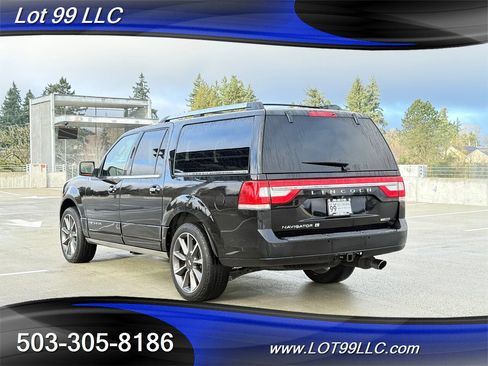 Used 2016 Lincoln Navigator L Reserve image 10