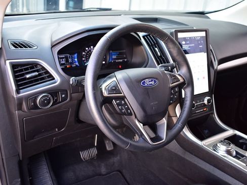 Used 2024 Ford Edge SEL AWD/4WD image 39