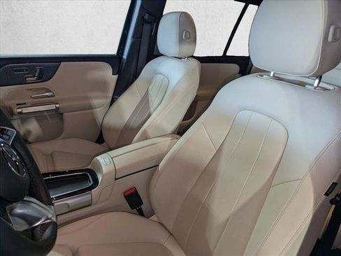 Used 2026 Mercedes-Benz GLB 250 image 19
