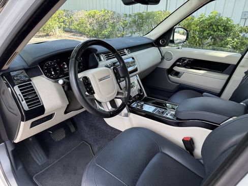 Used 2018 Land Rover Range Rover Supercharged AWD/4WD image 14