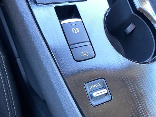Used 2024 Nissan Rogue S FWD image 18