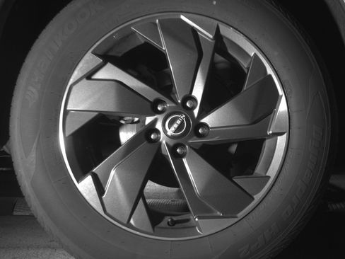 Used 2025 Nissan Rogue SV AWD/4WD image 15