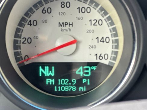 Used 2009 Dodge Challenger R/T image 30