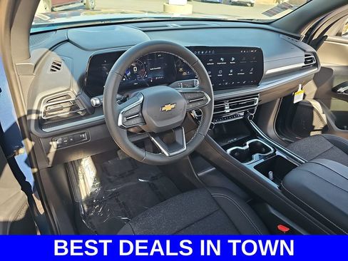 New 2026 Chevrolet Traverse LT FWD image 17