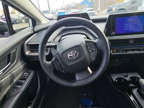 Used 2024 Toyota Prius XLE image 10